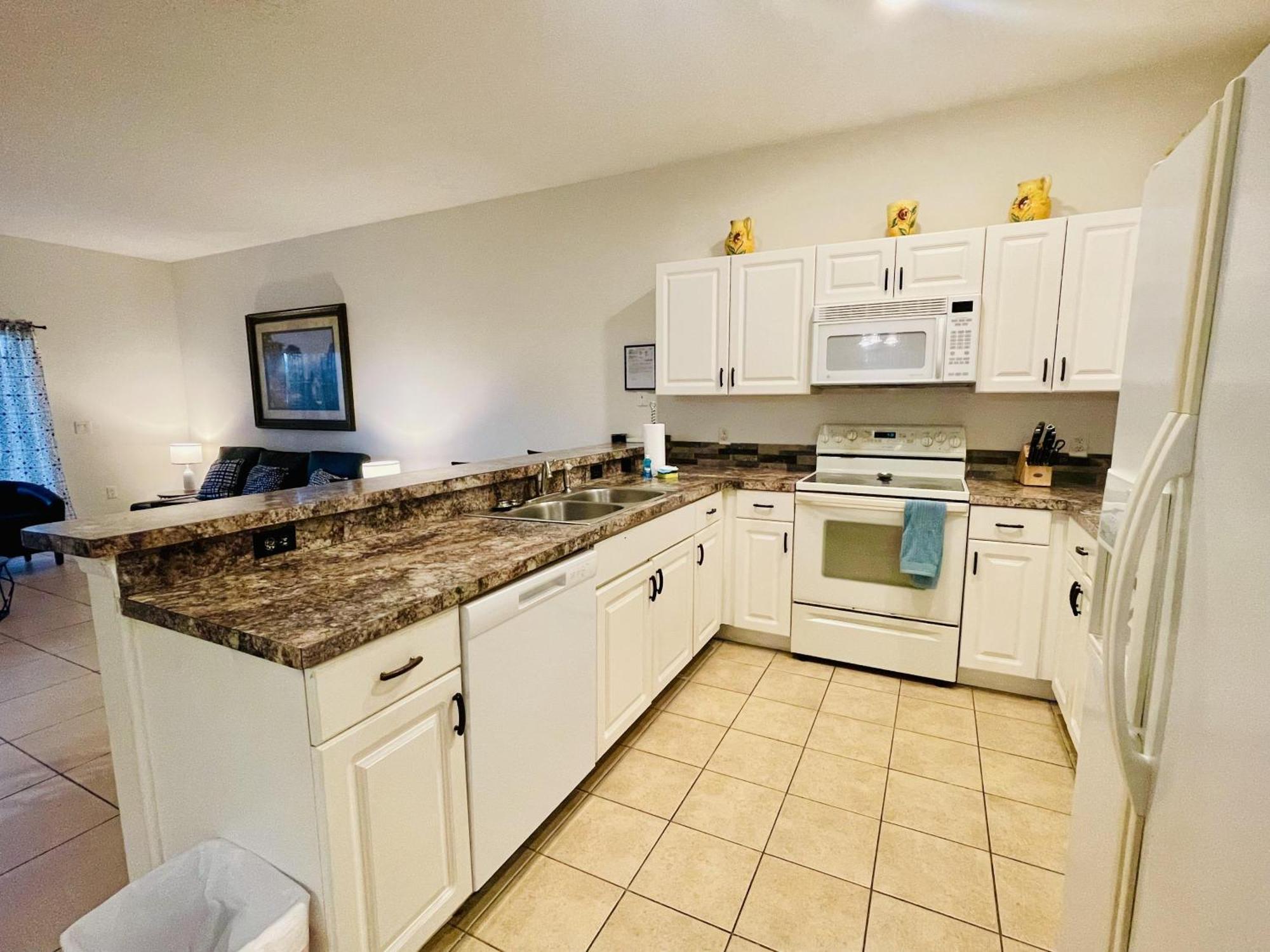 Huge Screened Patio That Overlooks Lake Buck, Near Famous Attractions!! Orlando Kültér fotó