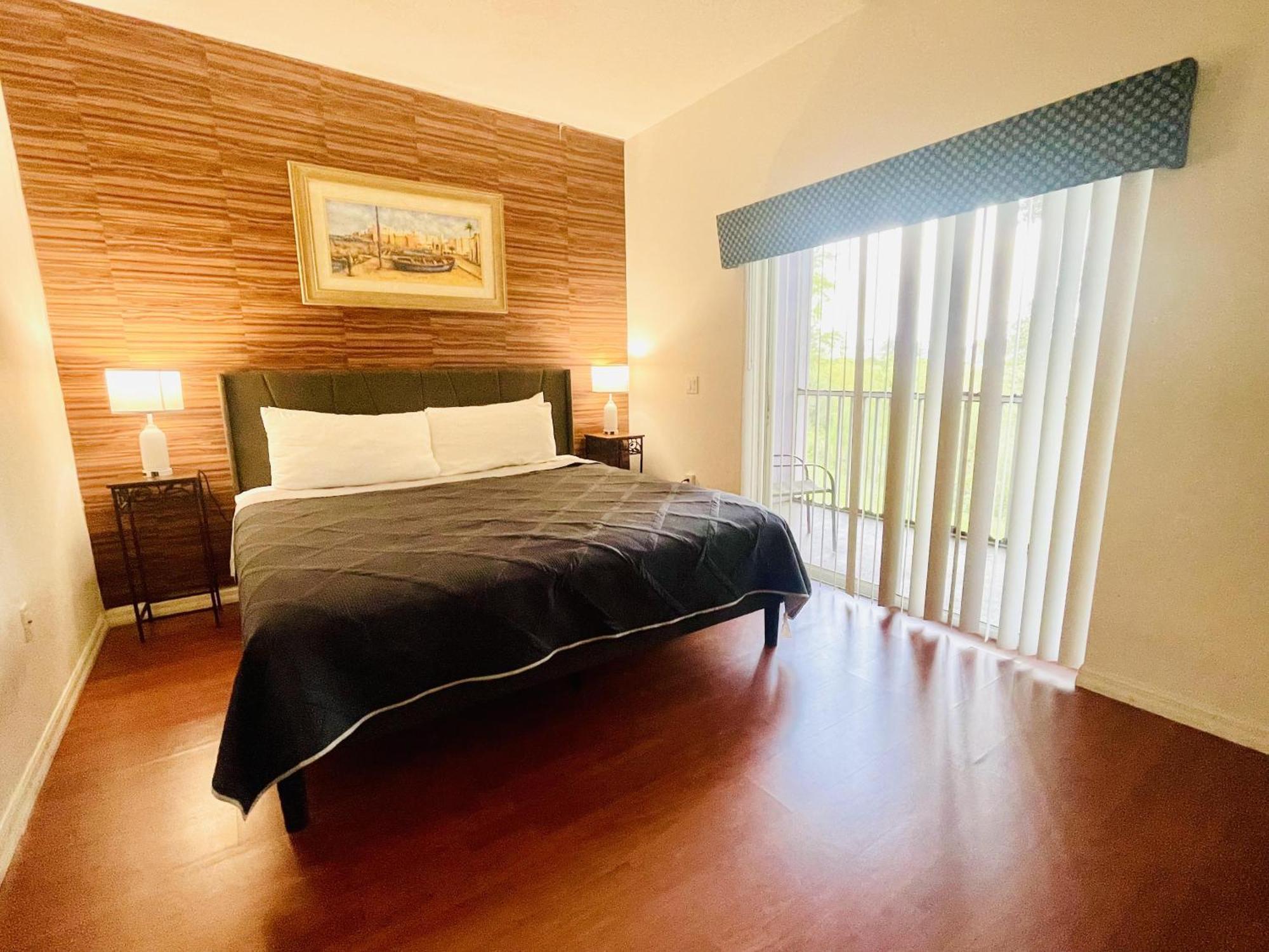 Huge Screened Patio That Overlooks Lake Buck, Near Famous Attractions!! Orlando Kültér fotó